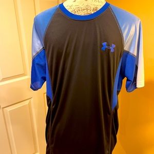 Under Armour Performance Shirt with ombré blue sleeve detail. L
